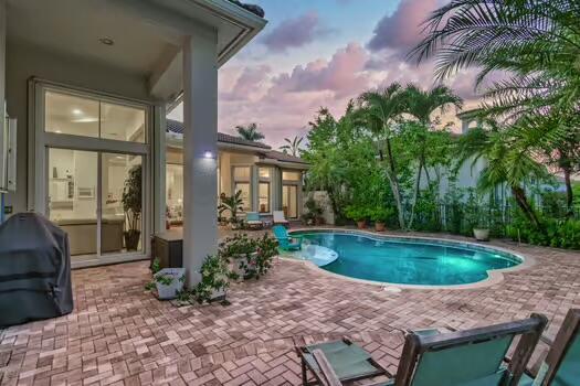 Image to showcase the property located at 802 Floret Drive