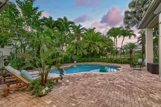 Image to showcase the property located at 802 Floret Drive