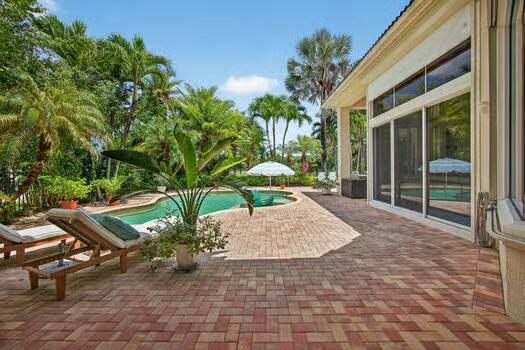 Image to showcase the property located at 802 Floret Drive