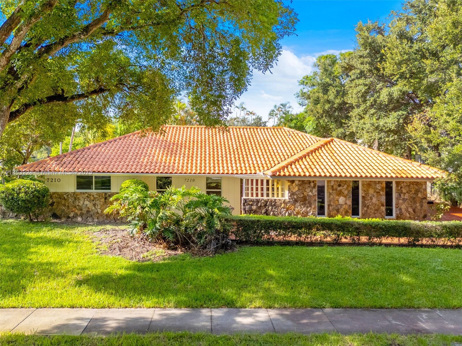Property photo # 0
