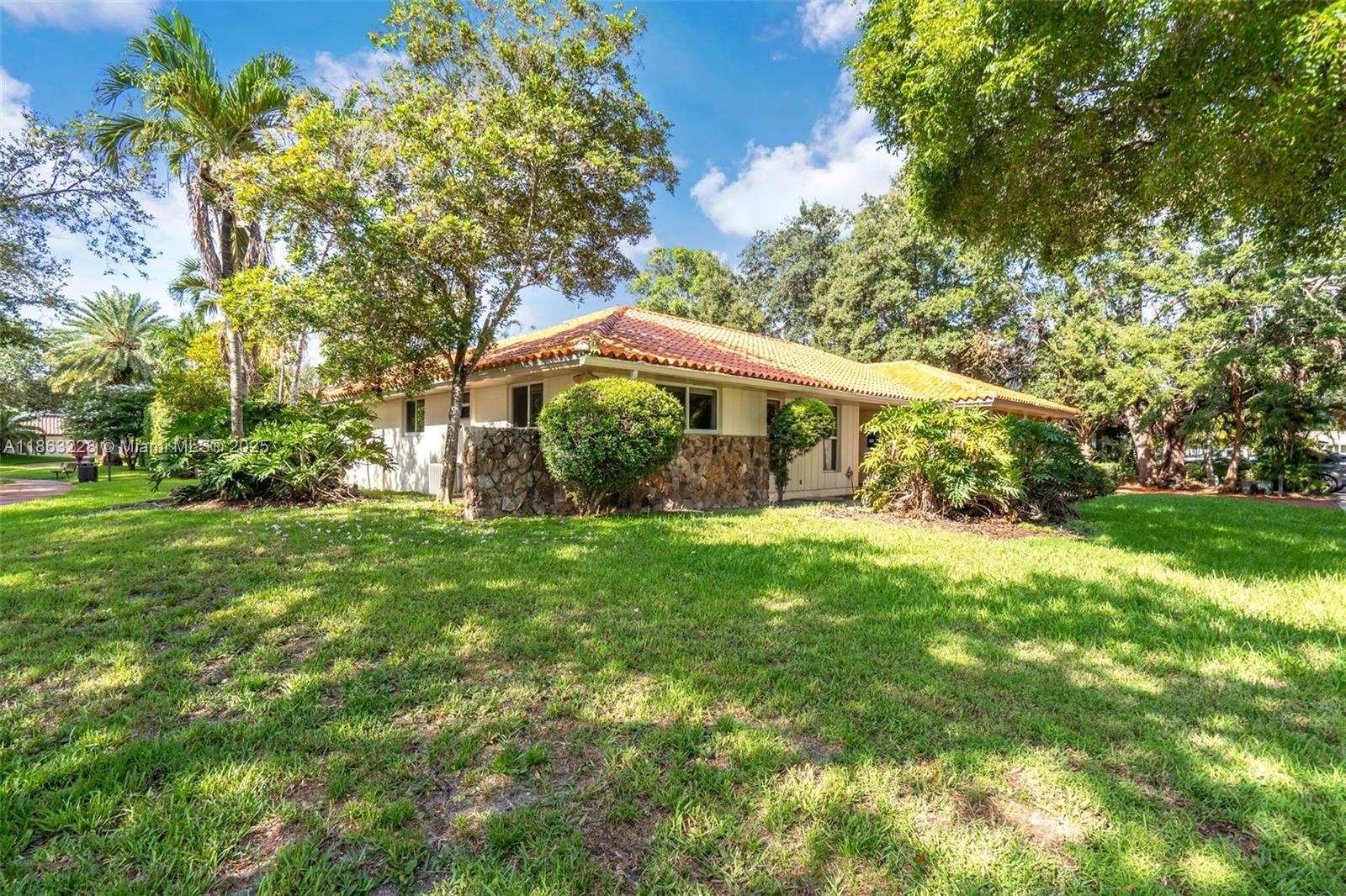 Property photo # 9