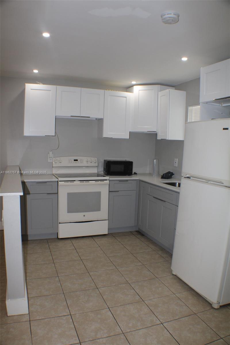 Property photo # 9