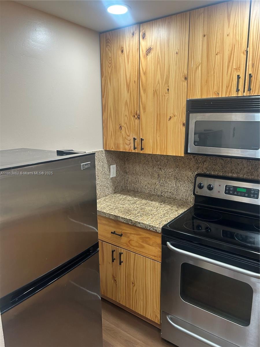 Property photo # 7