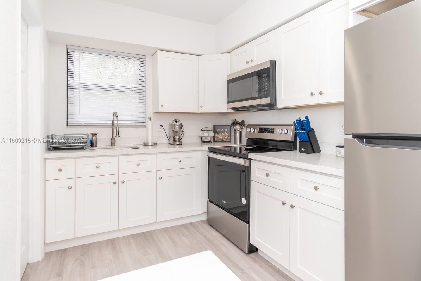Property photo # 9