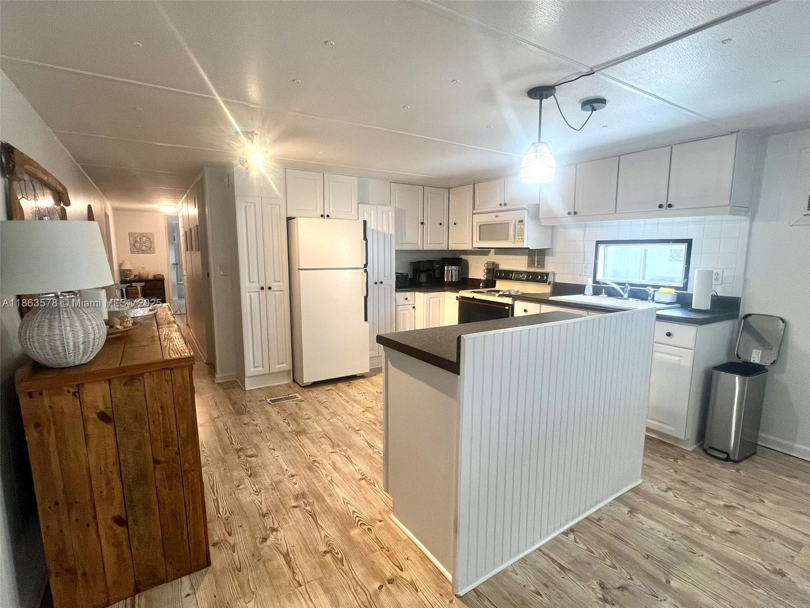 Property photo # 9