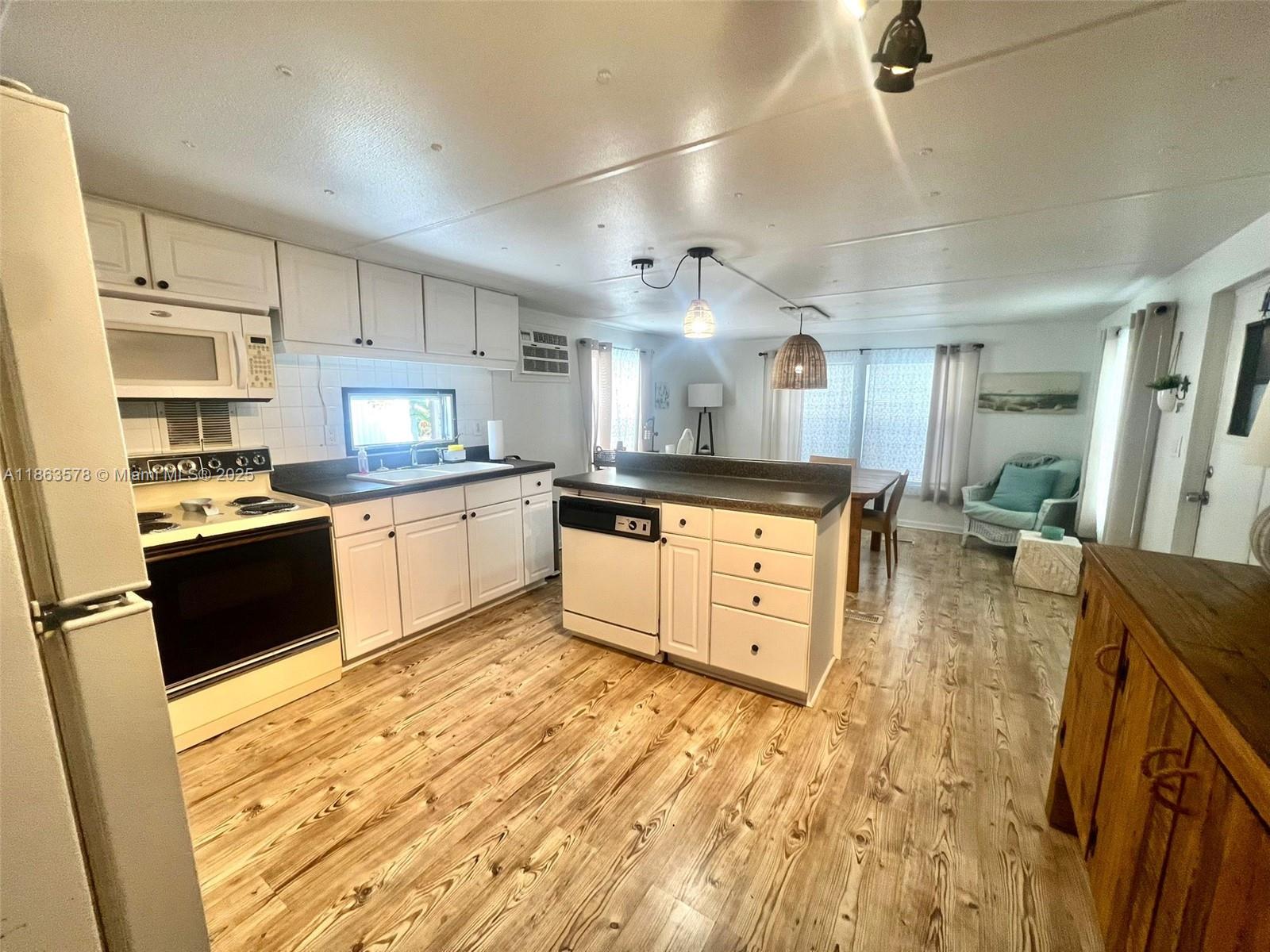 Property photo # 5