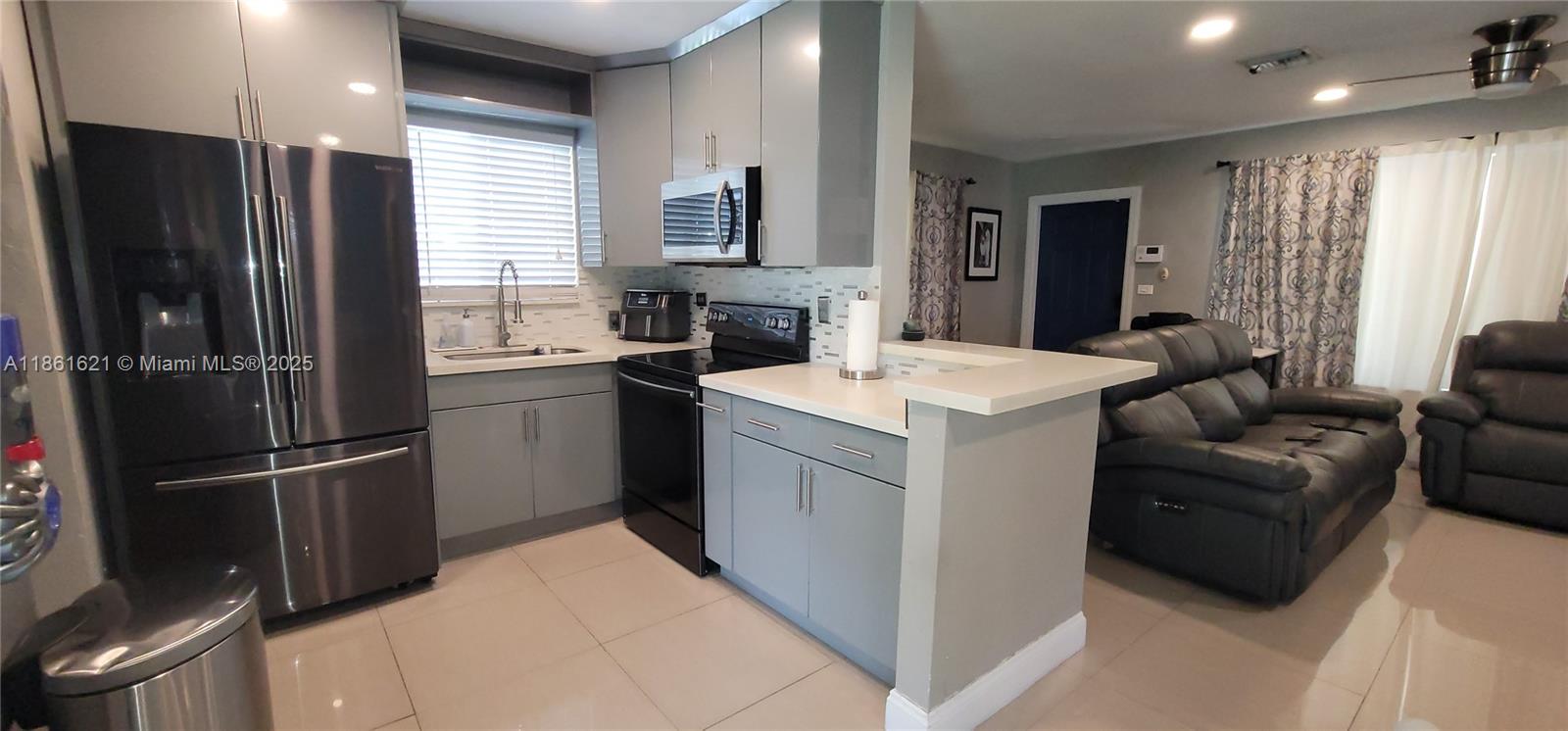 Property photo # 3