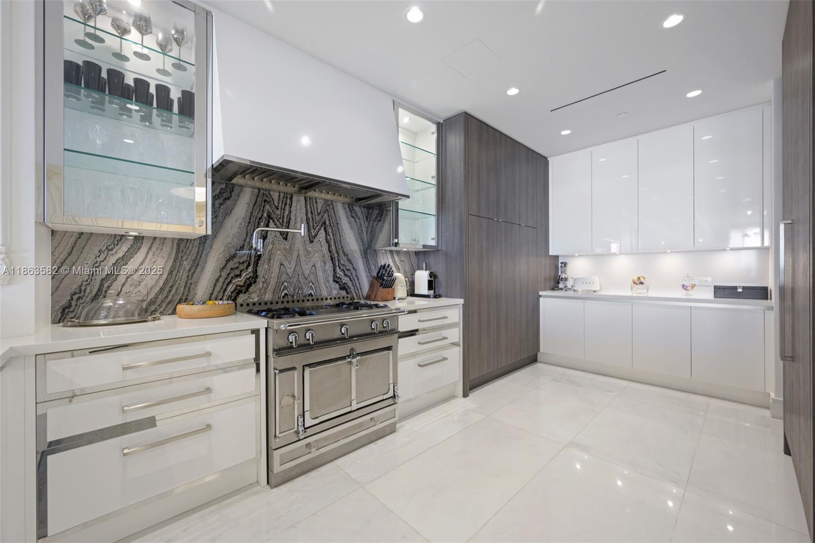 Property photo # 4