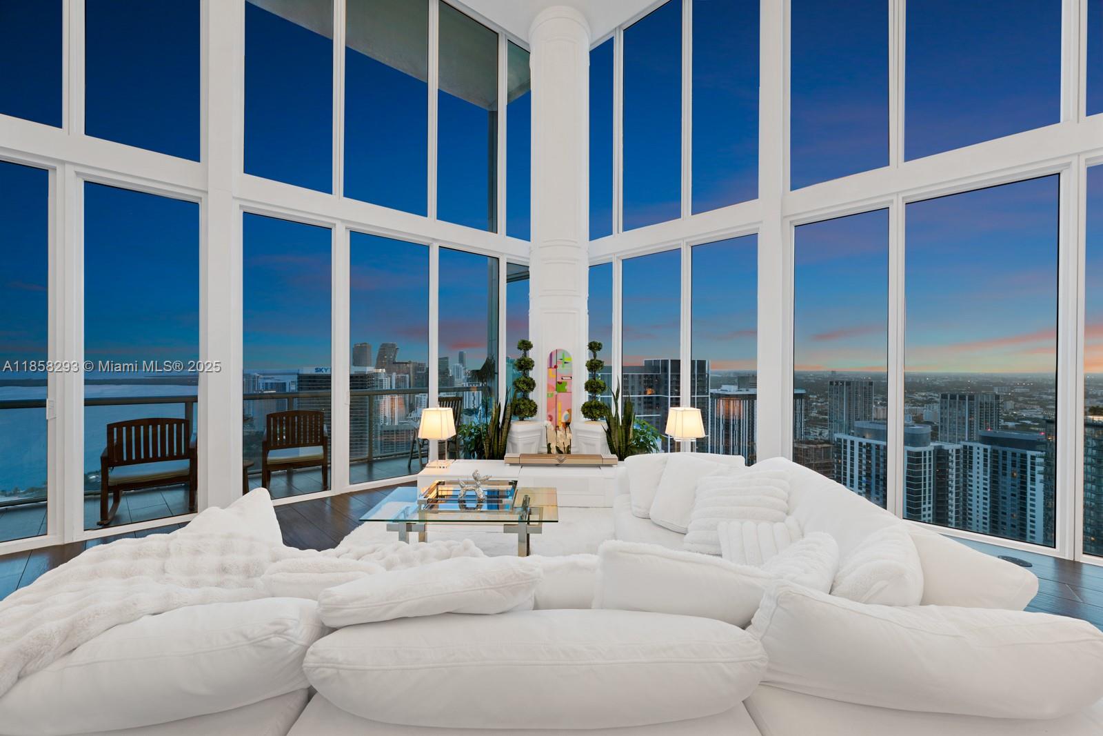 888 Biscayne Blvd #5701, Miami FL 33132