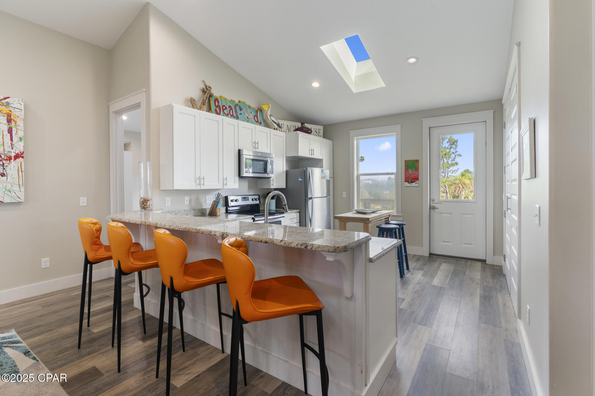 Image 19 For 201 Park Point Circle