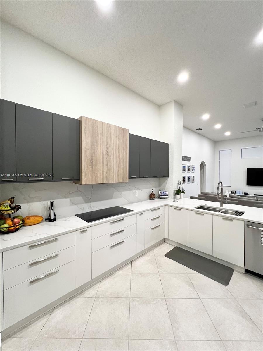 Property photo # 2