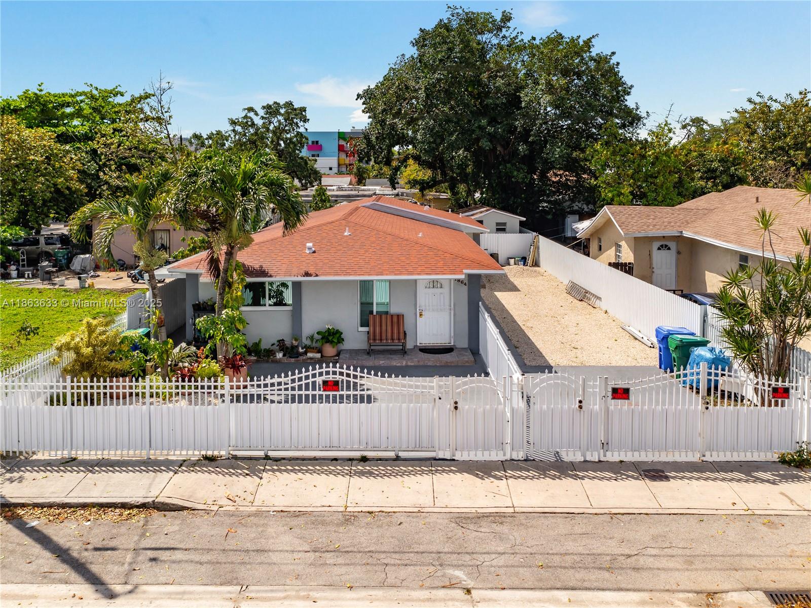 Property photo # 0