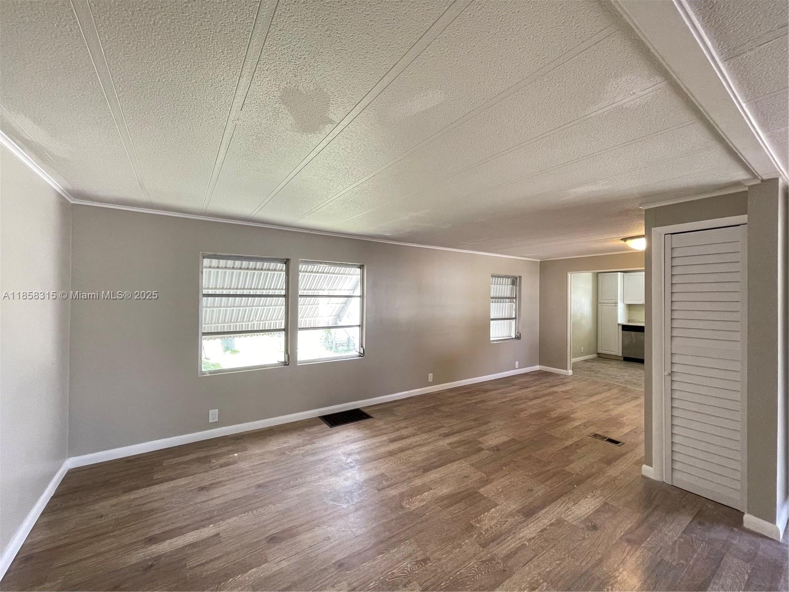 Property photo # 6