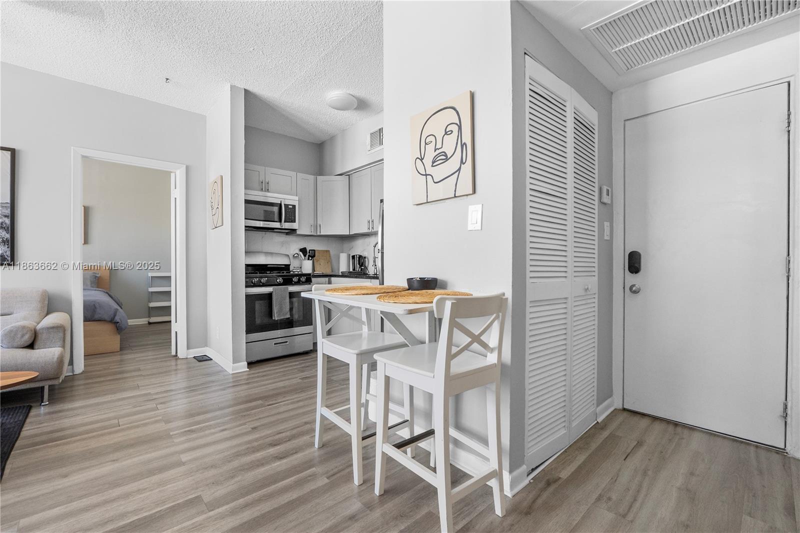 Property photo # 6