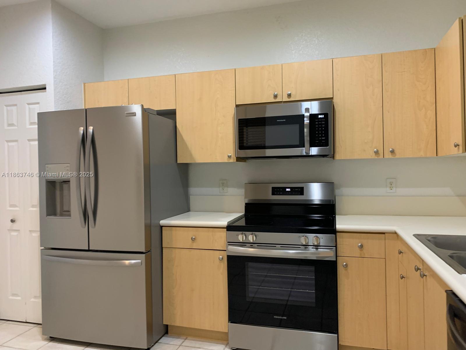 Property photo # 4