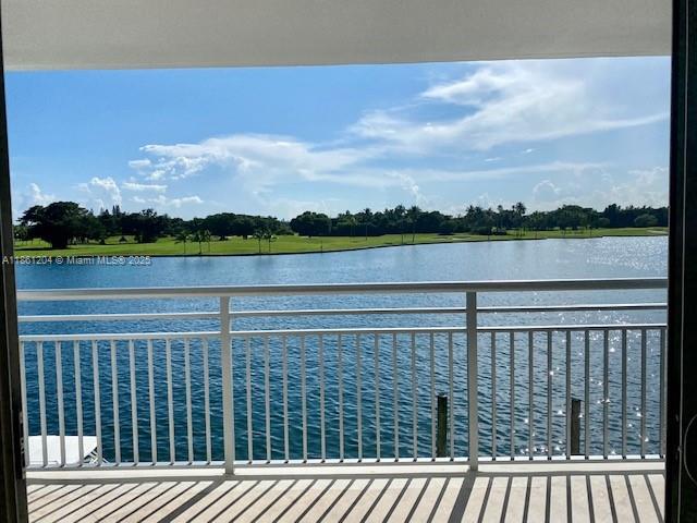 Colony Bay Harbor Apts Co