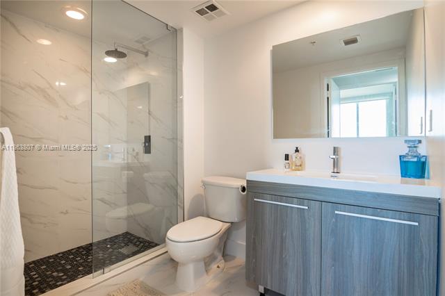 325 S Biscayne Blvd #2624, Miami FL 33131