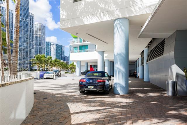 325 S Biscayne Blvd #2624, Miami FL 33131