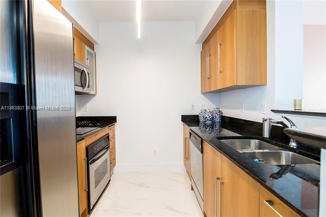 325 S Biscayne Blvd #2624, Miami FL 33131