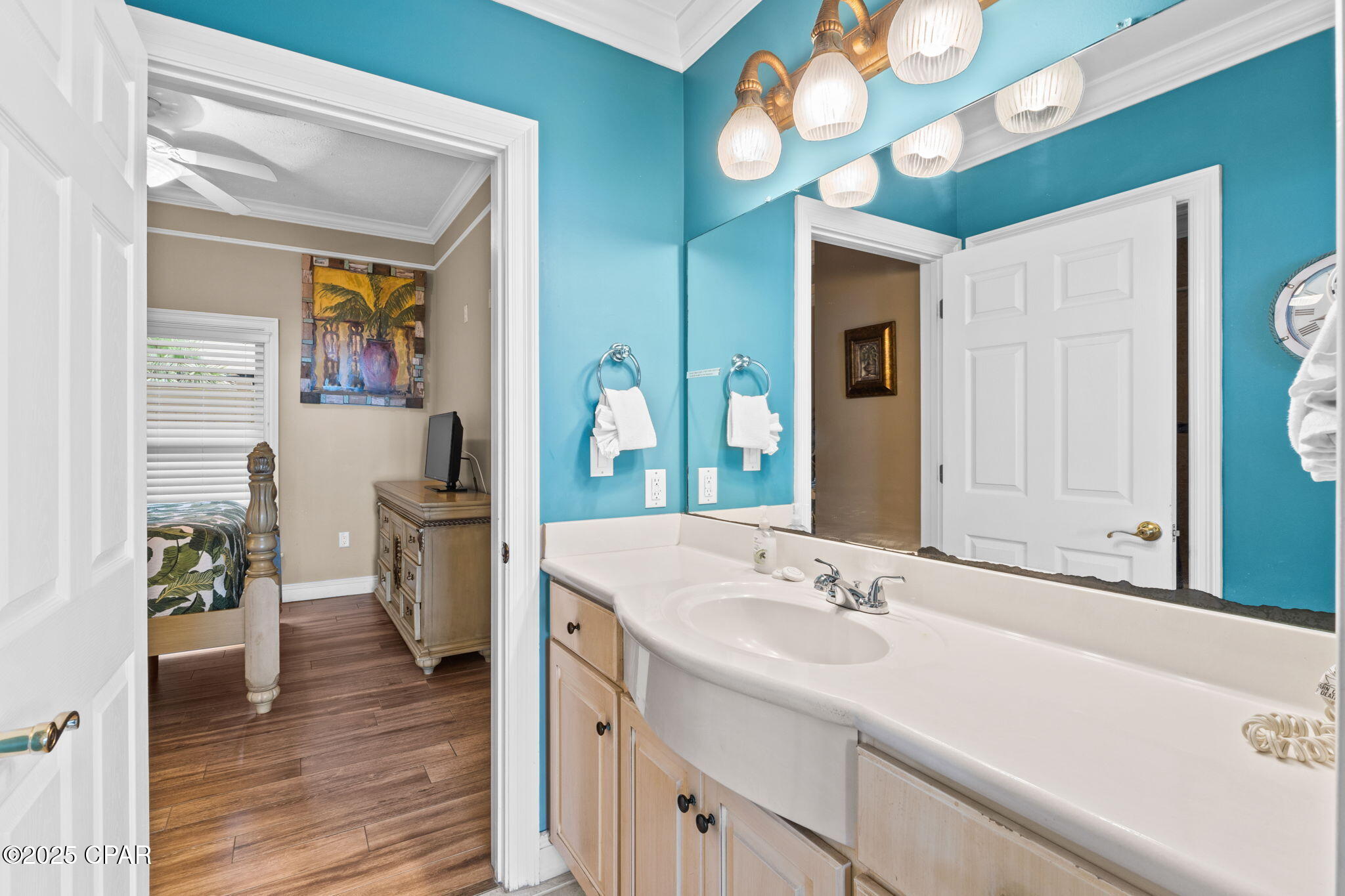 Image 30 For 8715 Surf Drive 102 B