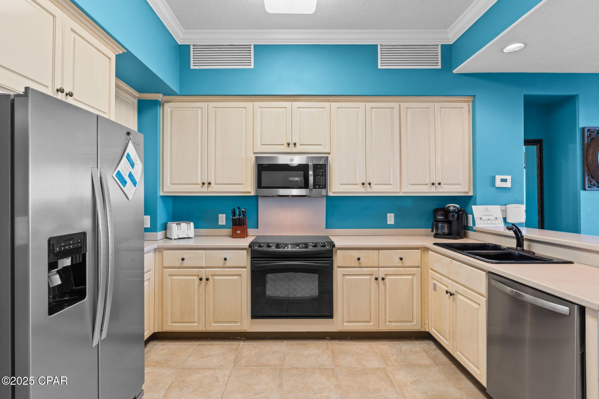 Image 5 For 8715 Surf Drive 102 B