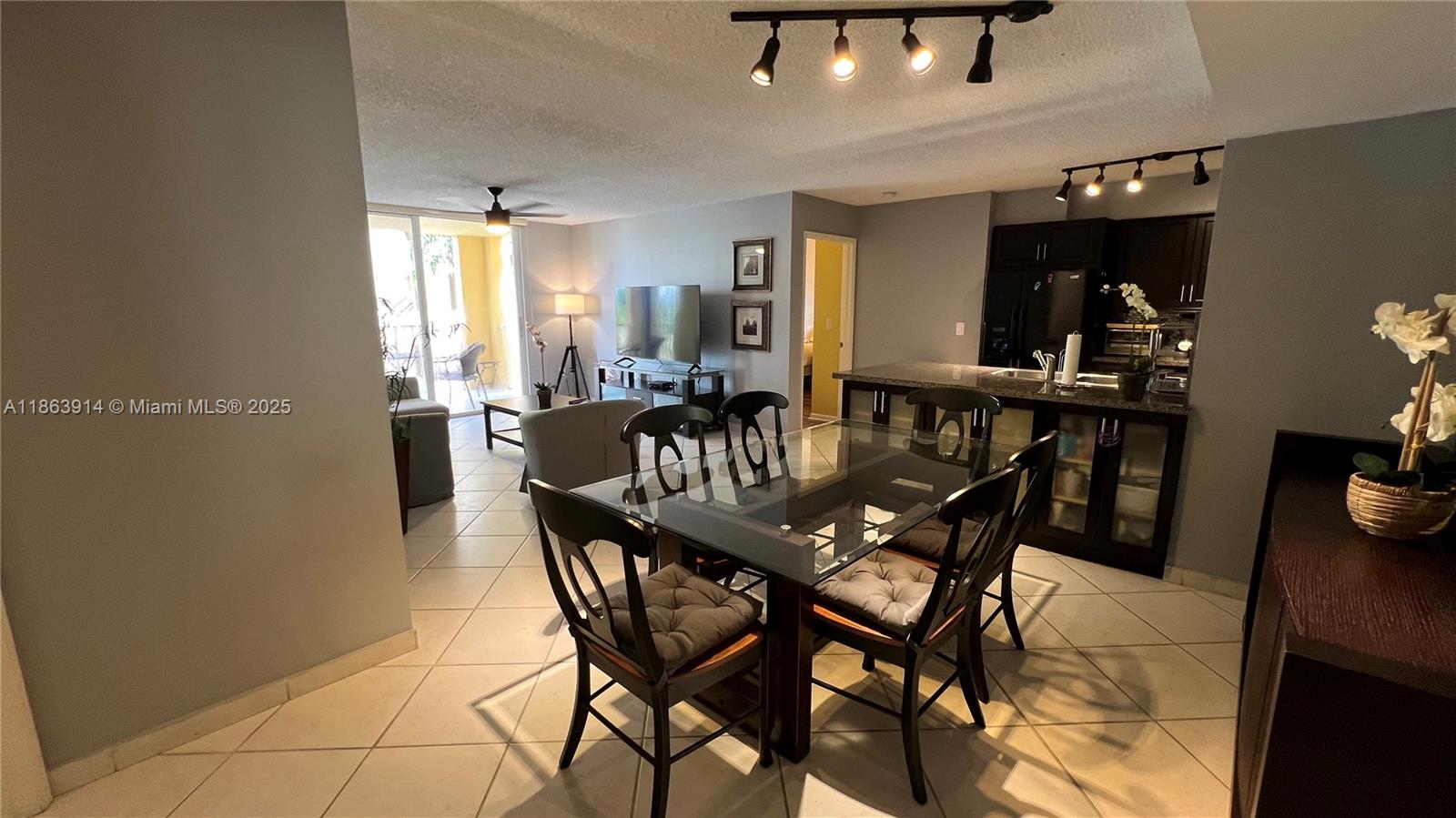 19555 E Country Club Dr #8305, Aventura FL 33180