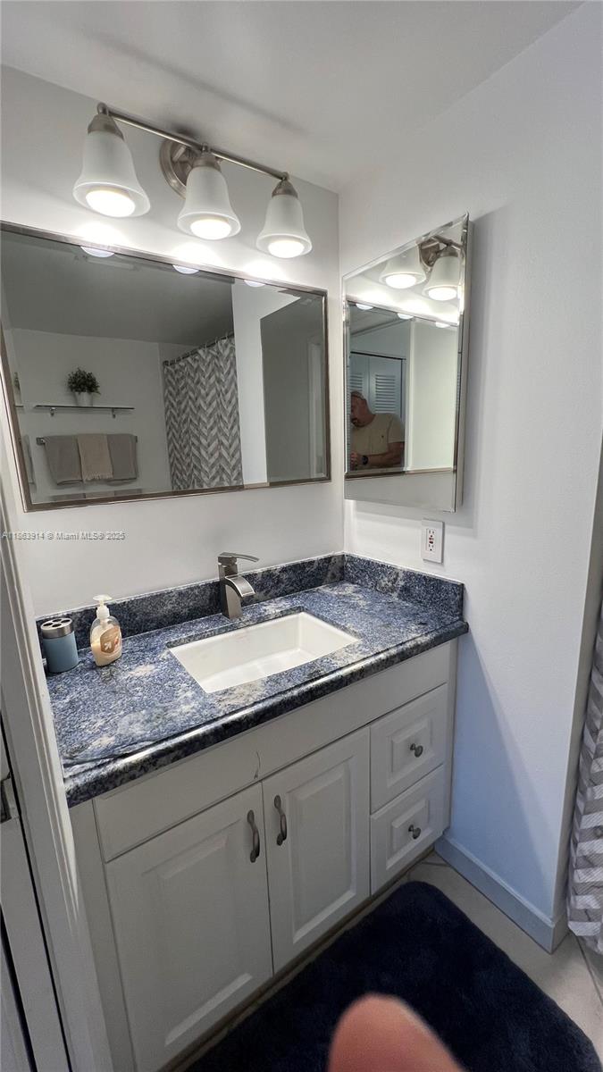 19555 E Country Club Dr #8305, Aventura FL 33180