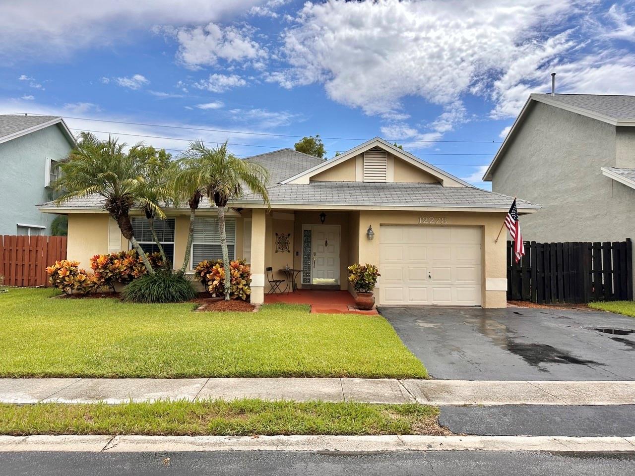 12278 NW 30th Mnr, Sunrise, FL 33323