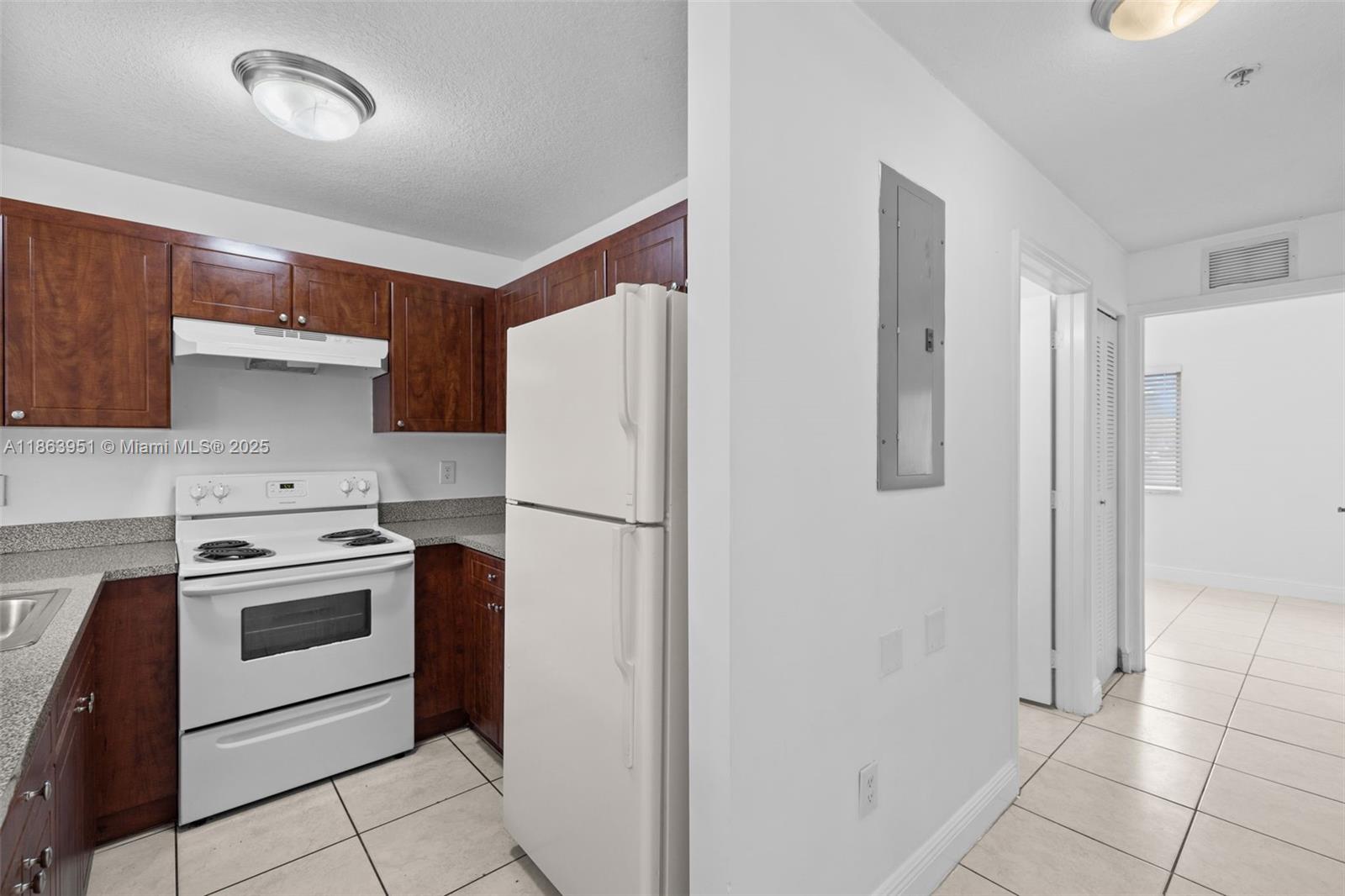 Property photo # 8