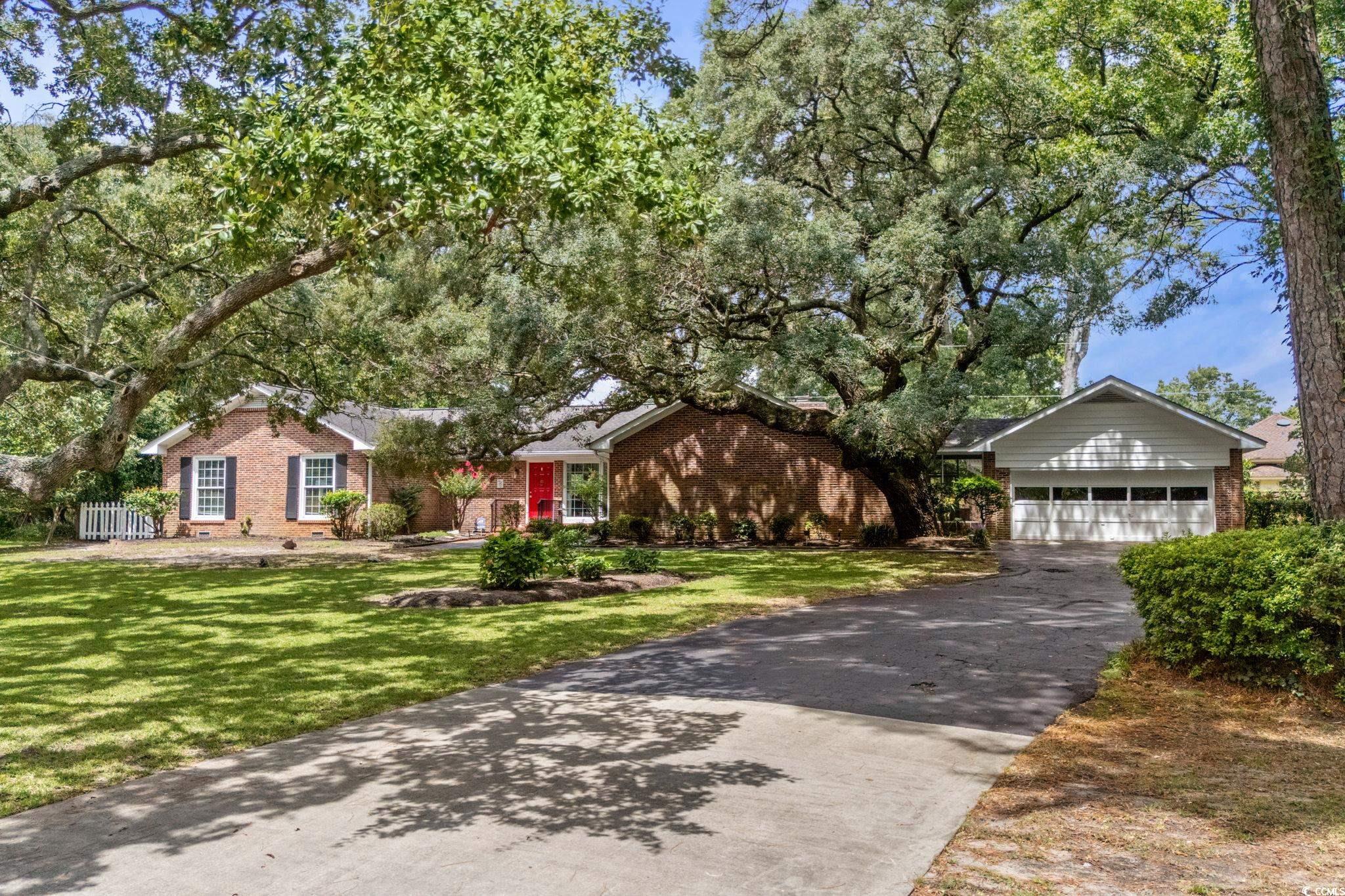 304 Queens Rd. Myrtle Beach, SC 29572
