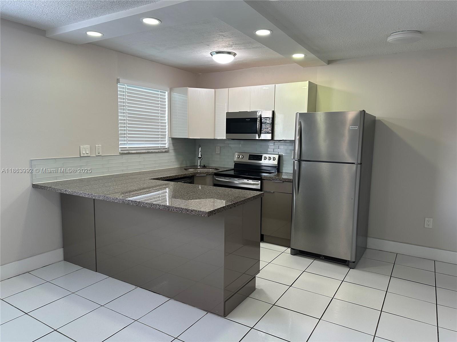 Property photo # 0