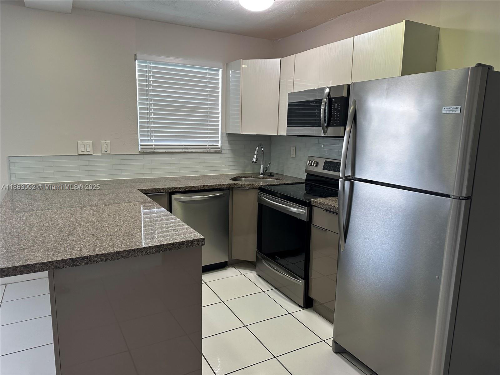 Property photo # 4