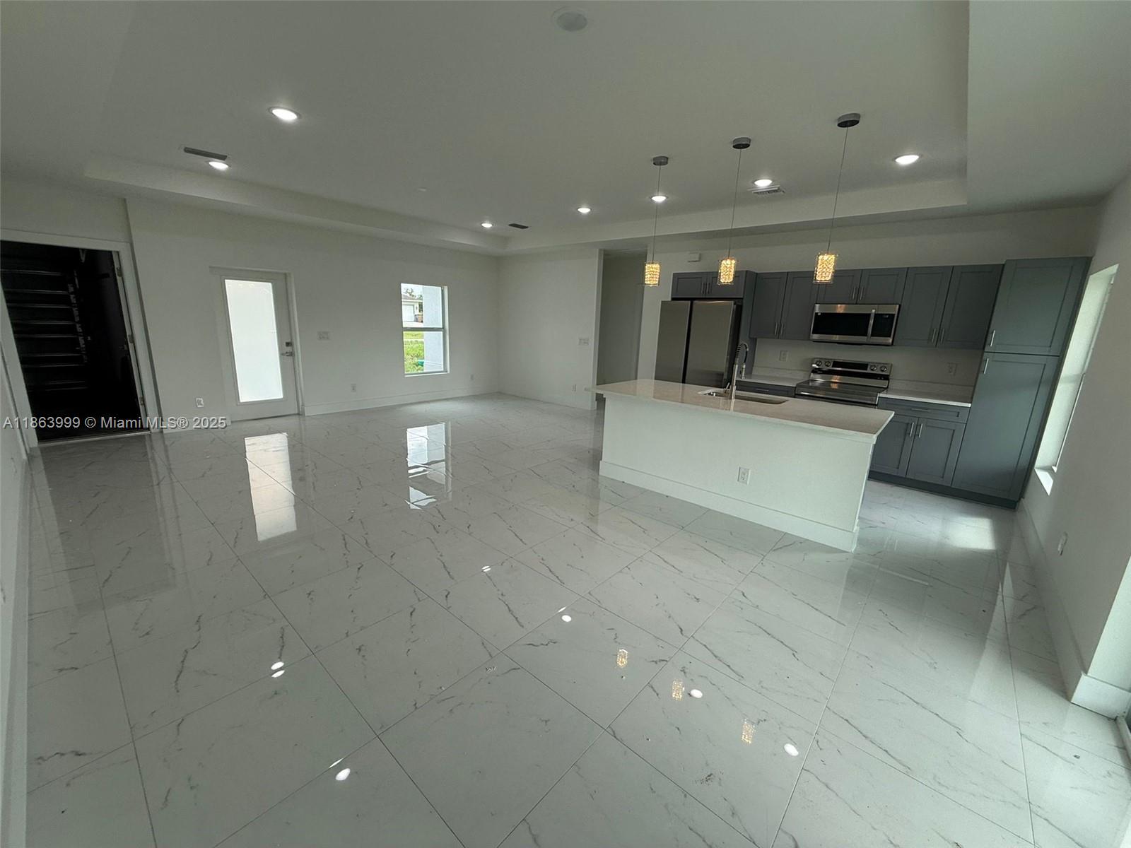 Property photo # 6