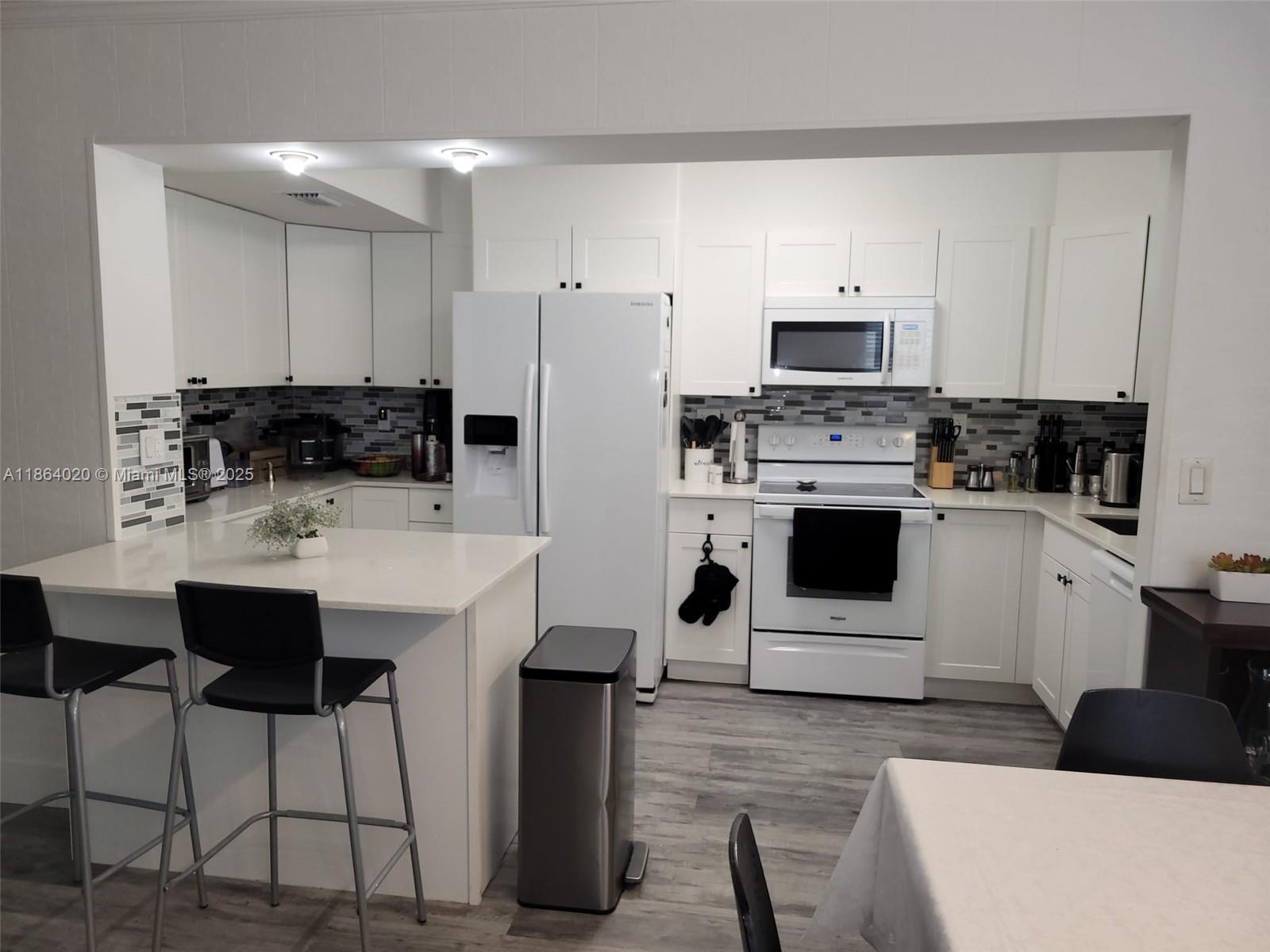 Property photo # 9
