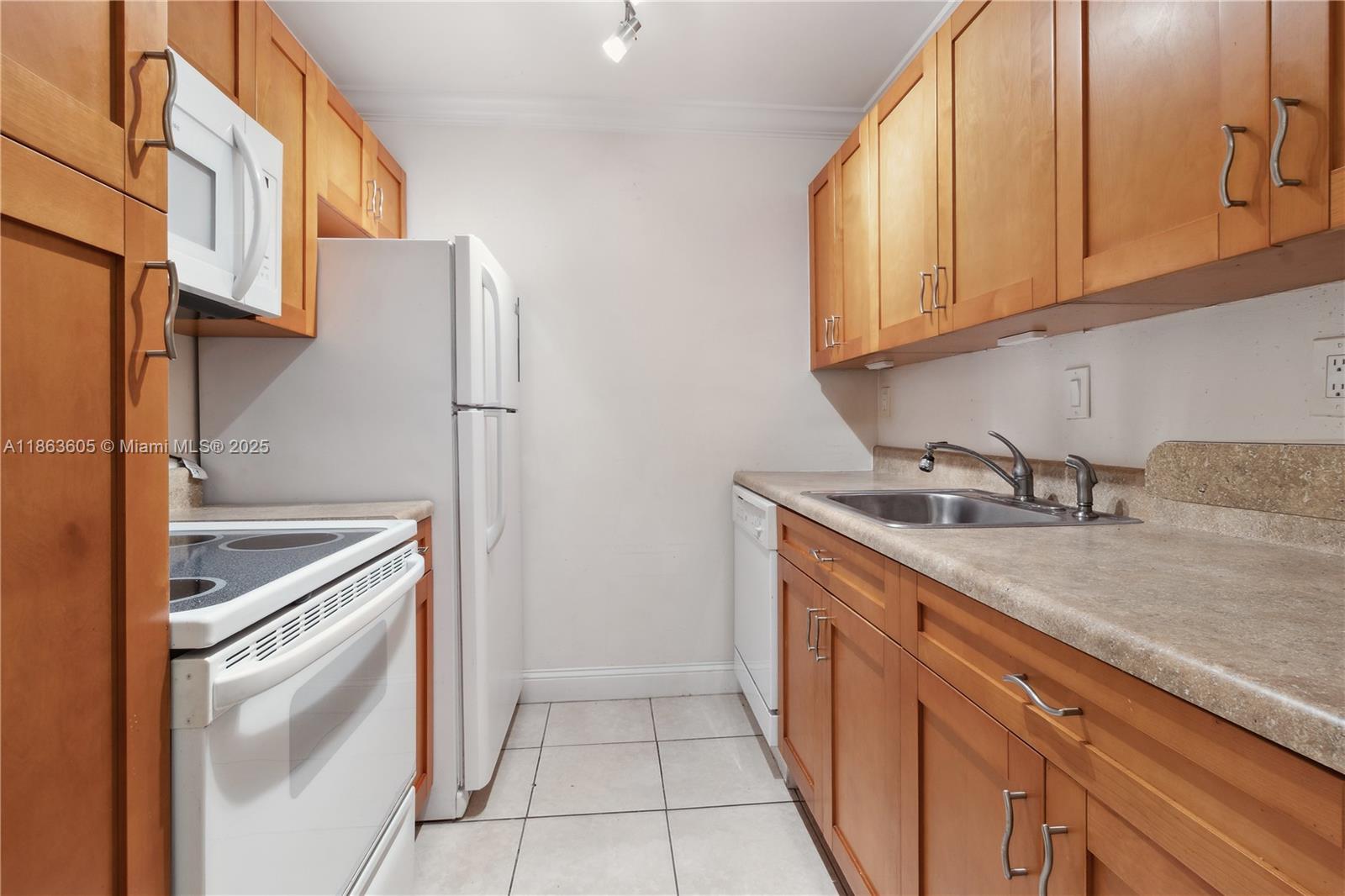 Property photo # 9