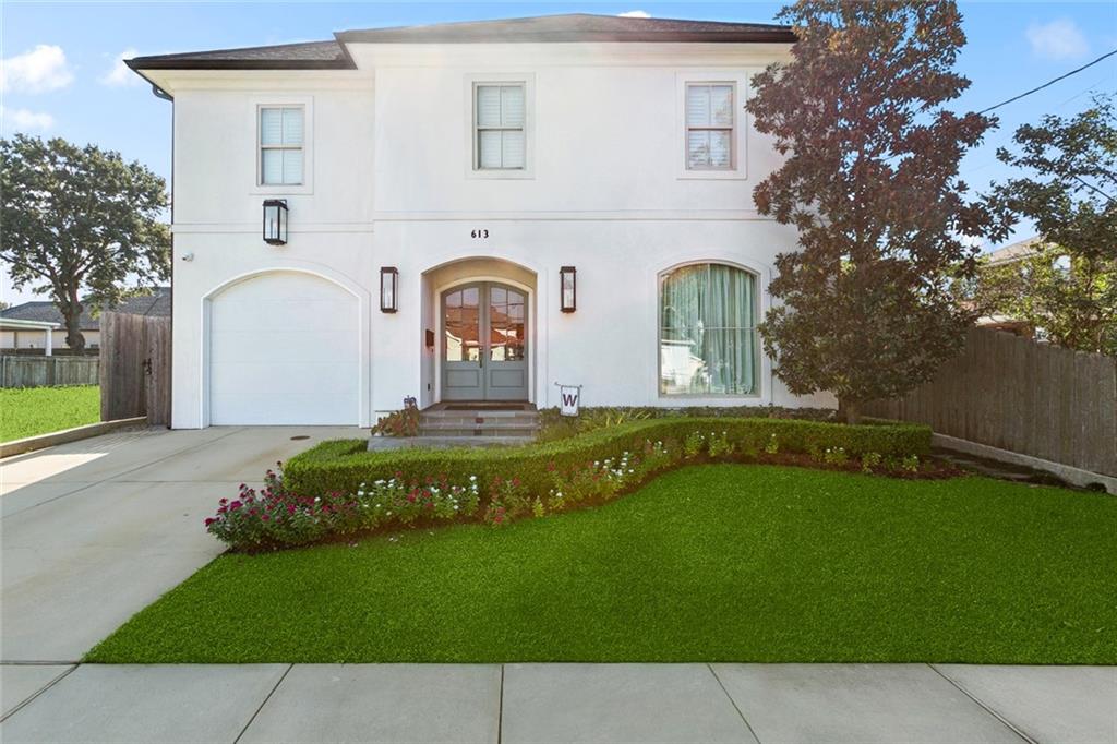 613 GLENWOOD Drive