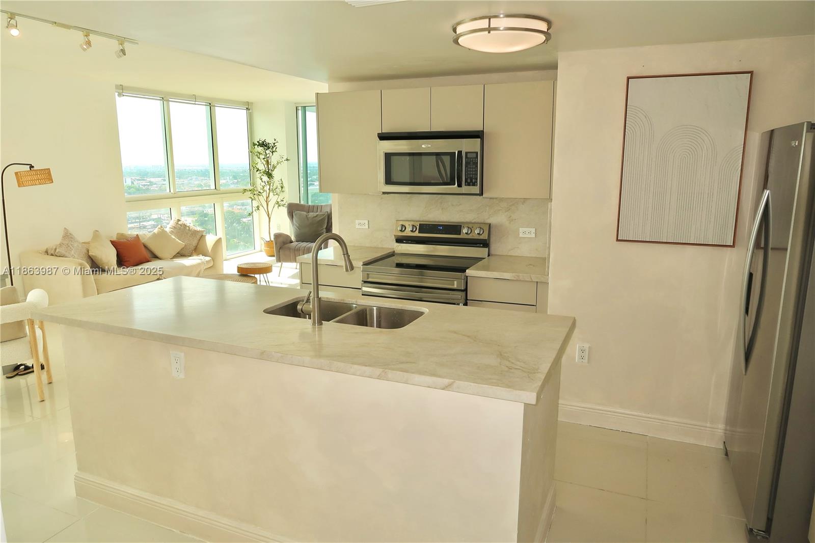 Property photo # 0