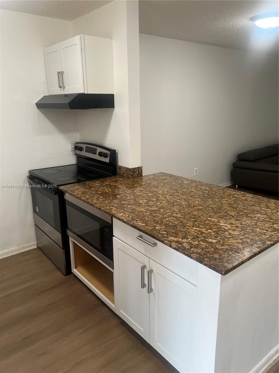 Property photo # 9