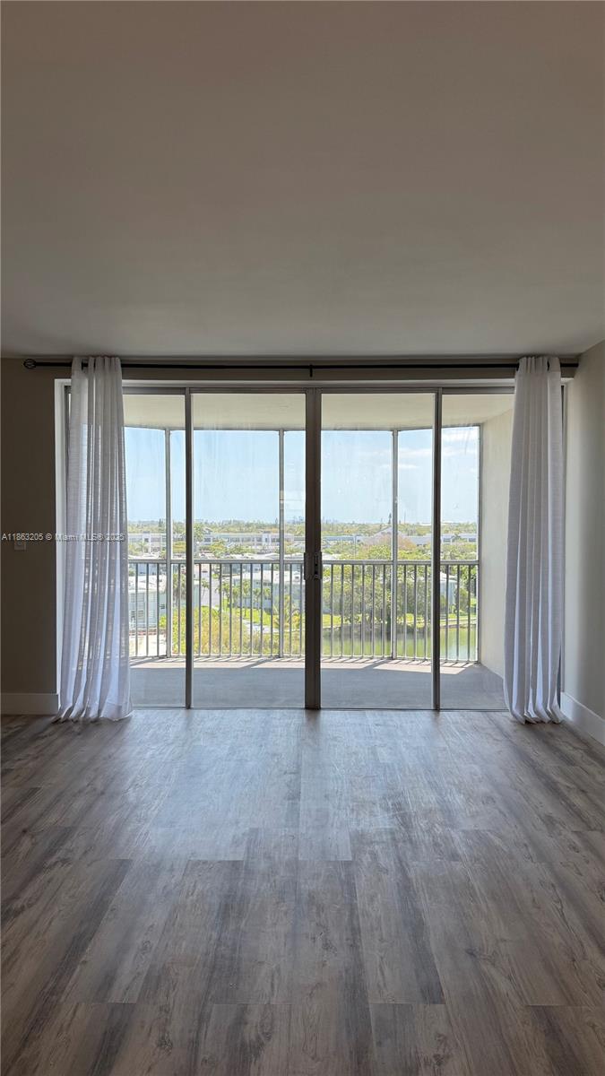 Property photo # 4