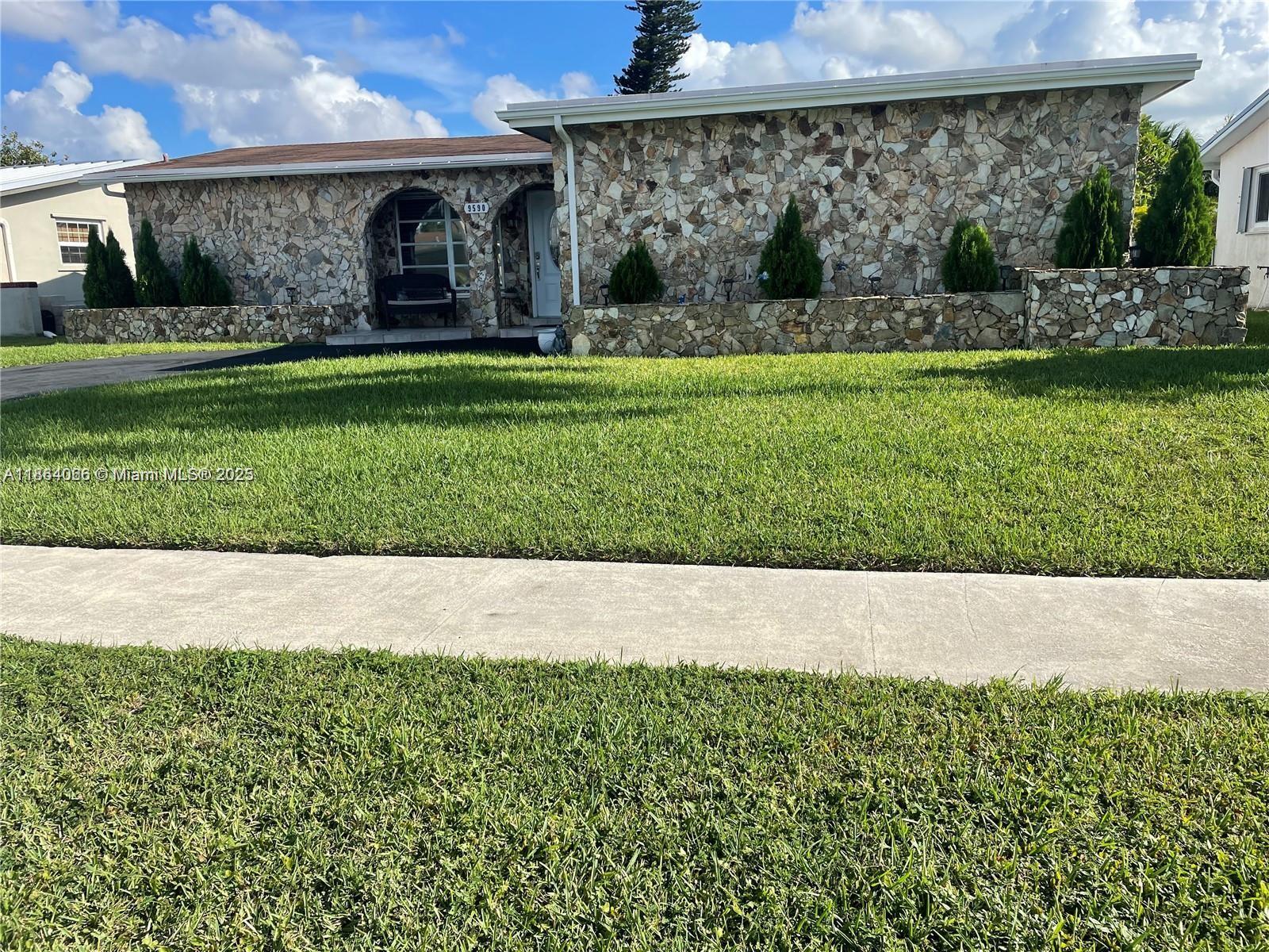 Property photo # 0