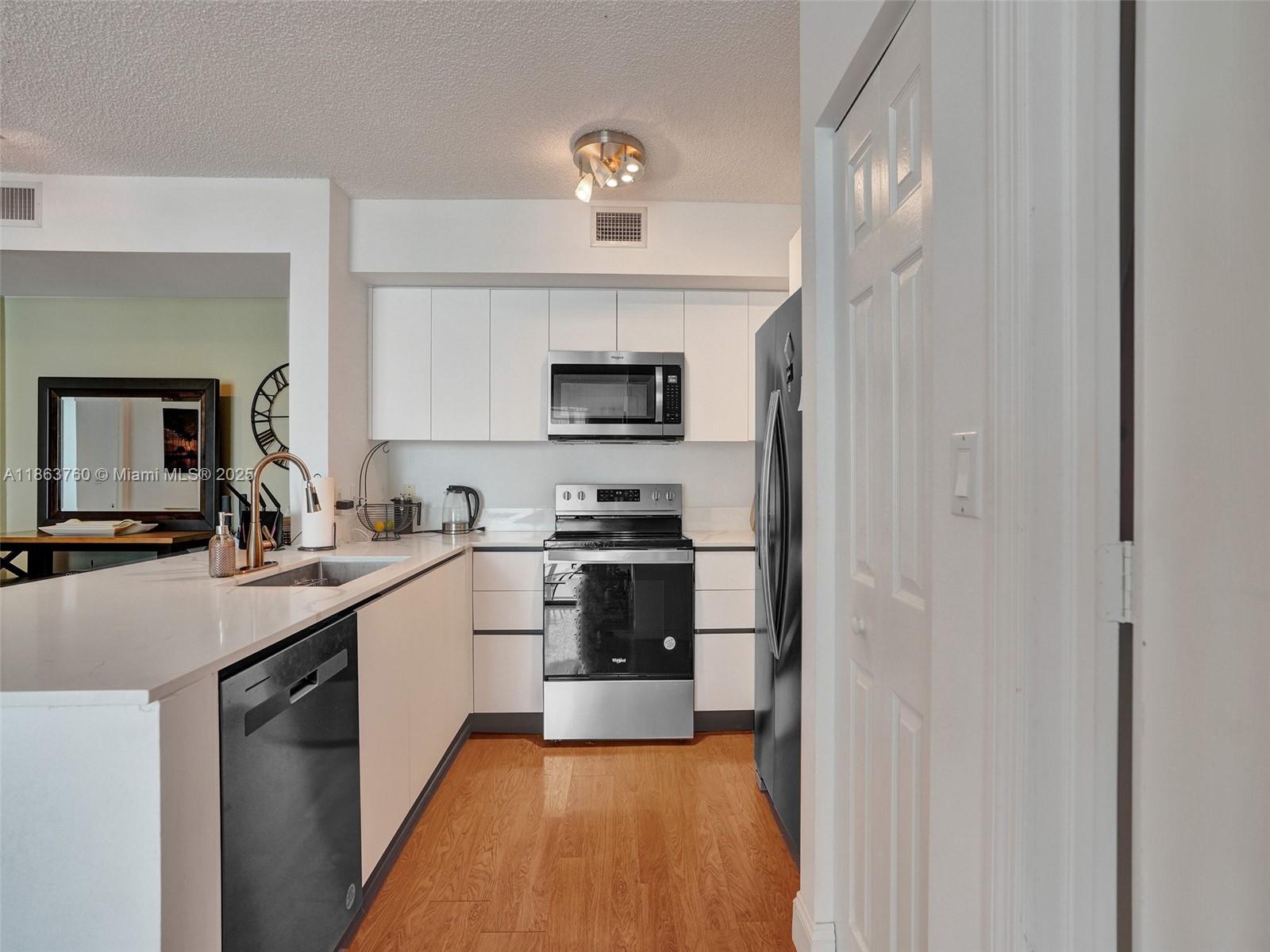 Property photo # 6