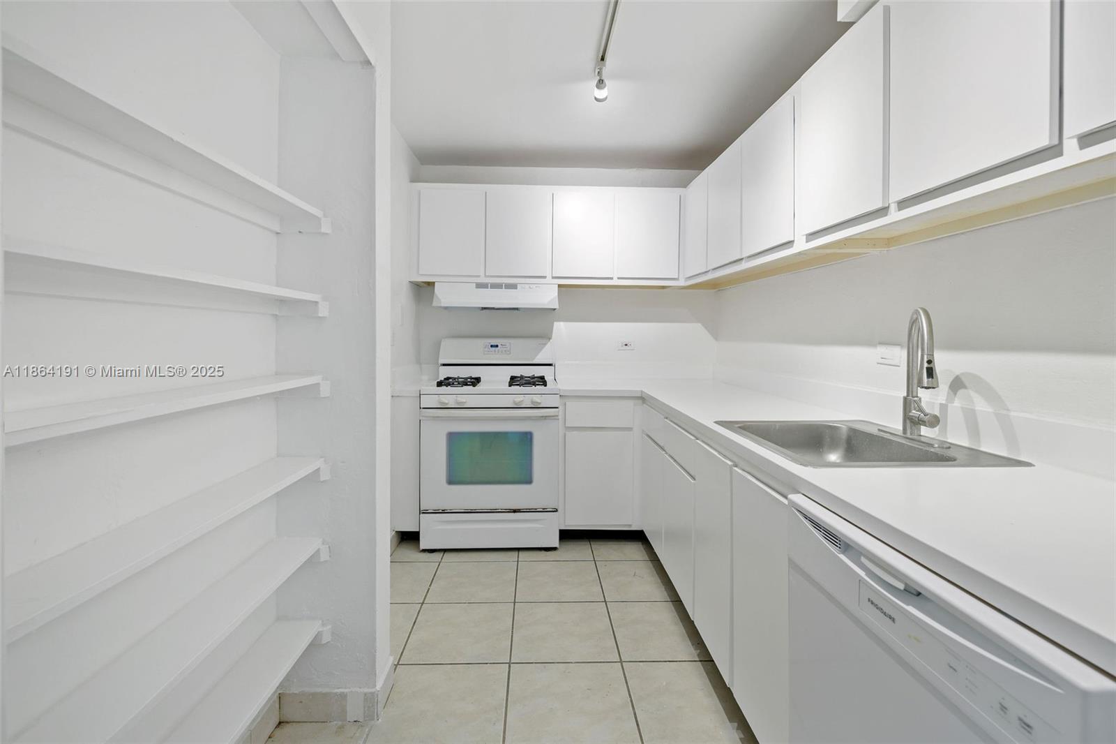 Property photo # 4