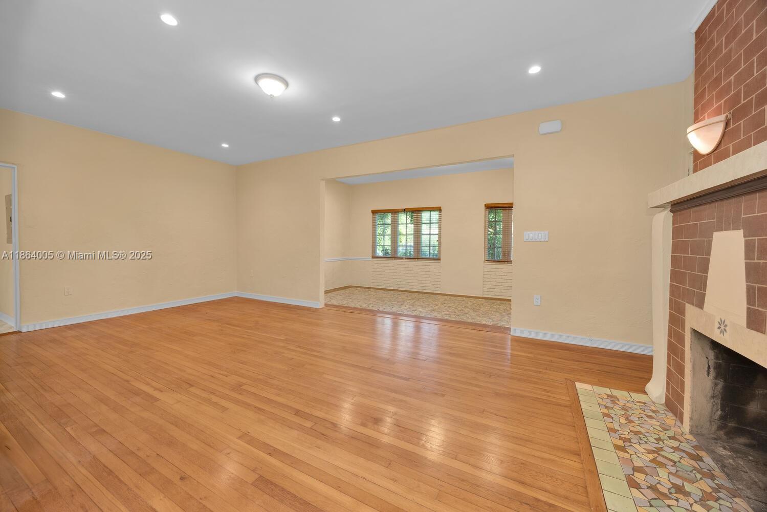 Property photo # 6