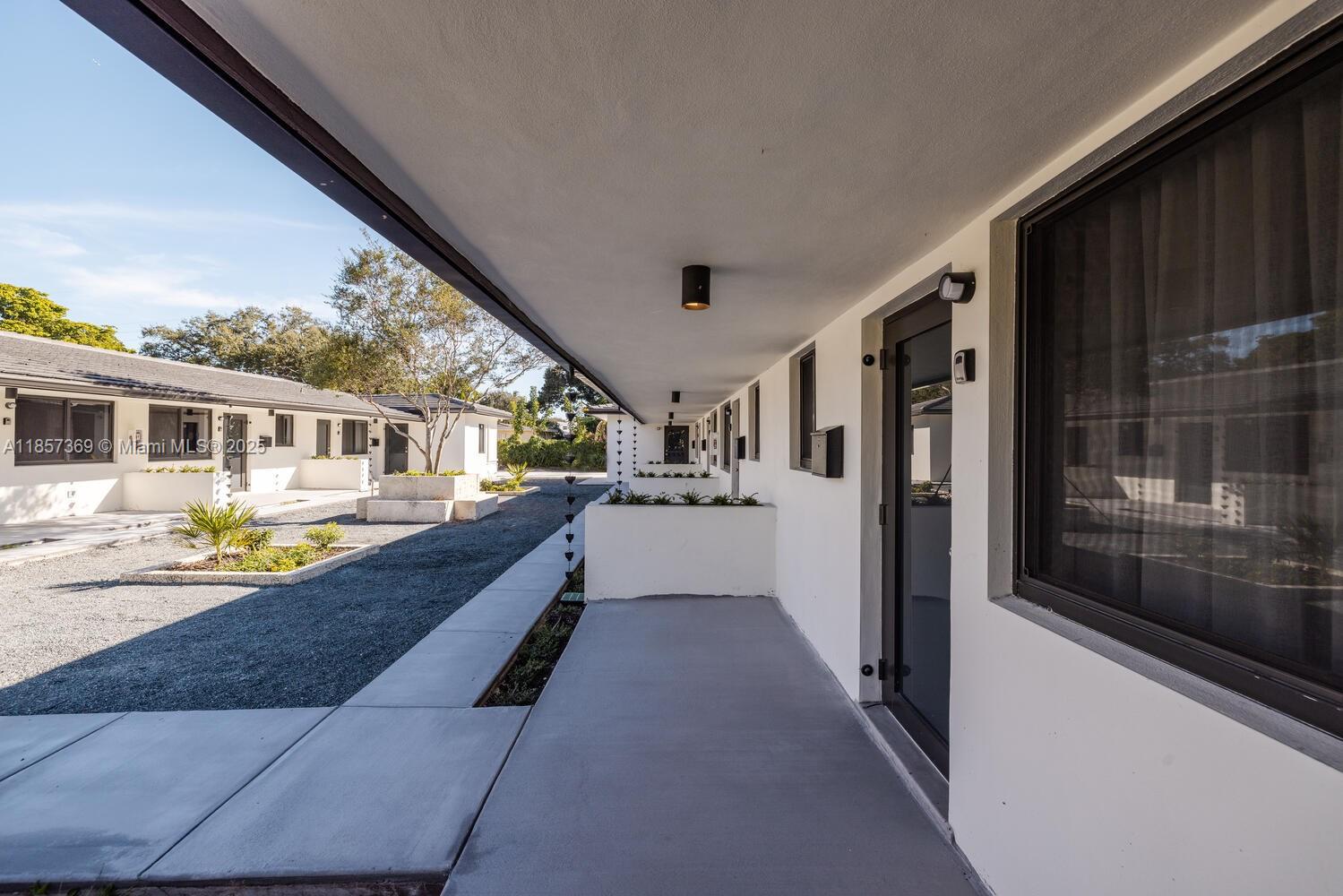 Property photo # 9