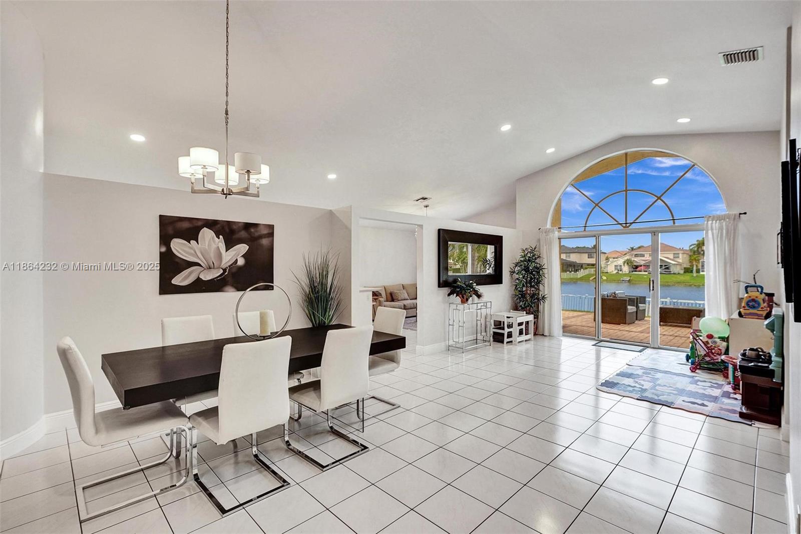 Property photo # 2