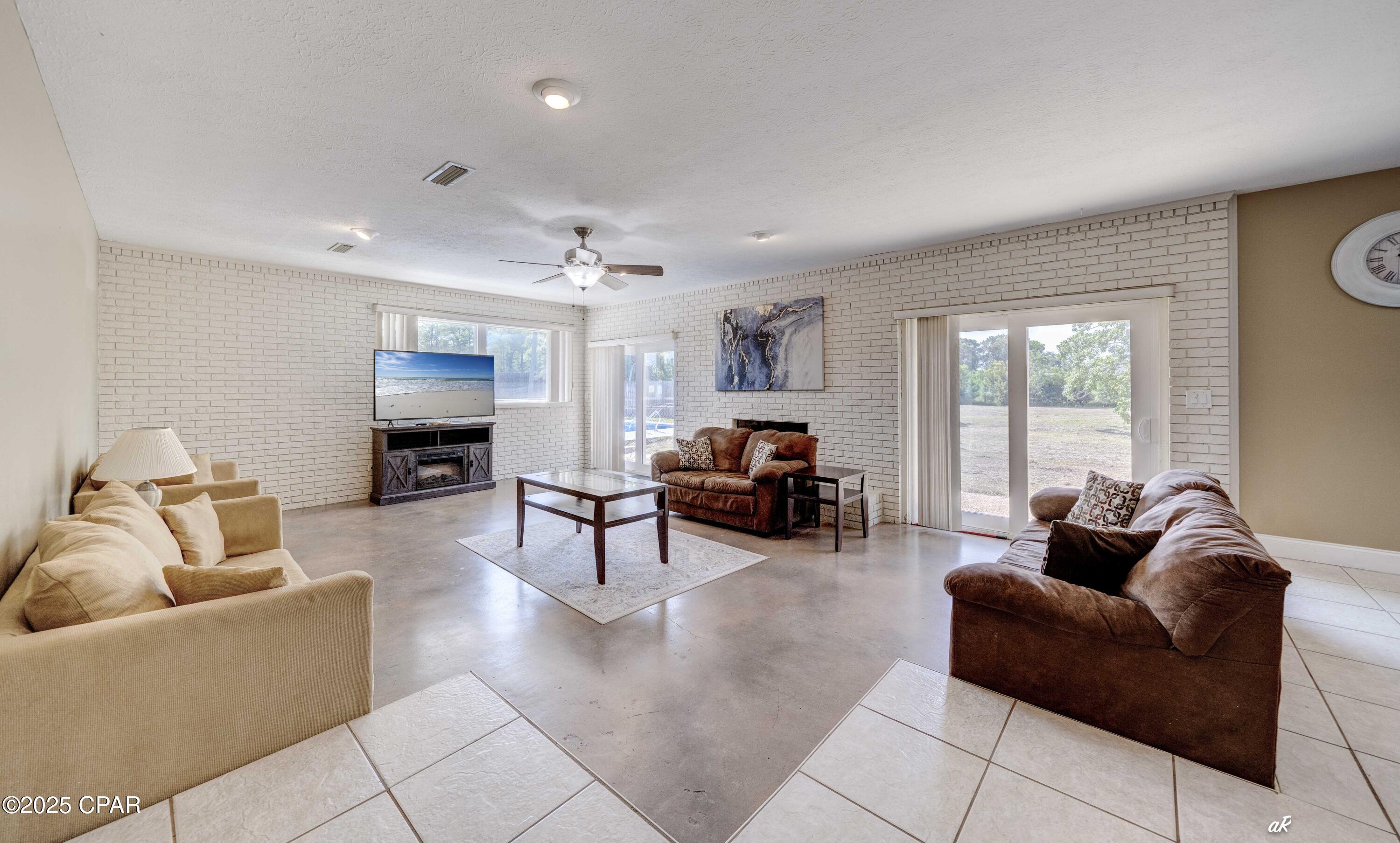 Image 10 For 8211 Laird Street