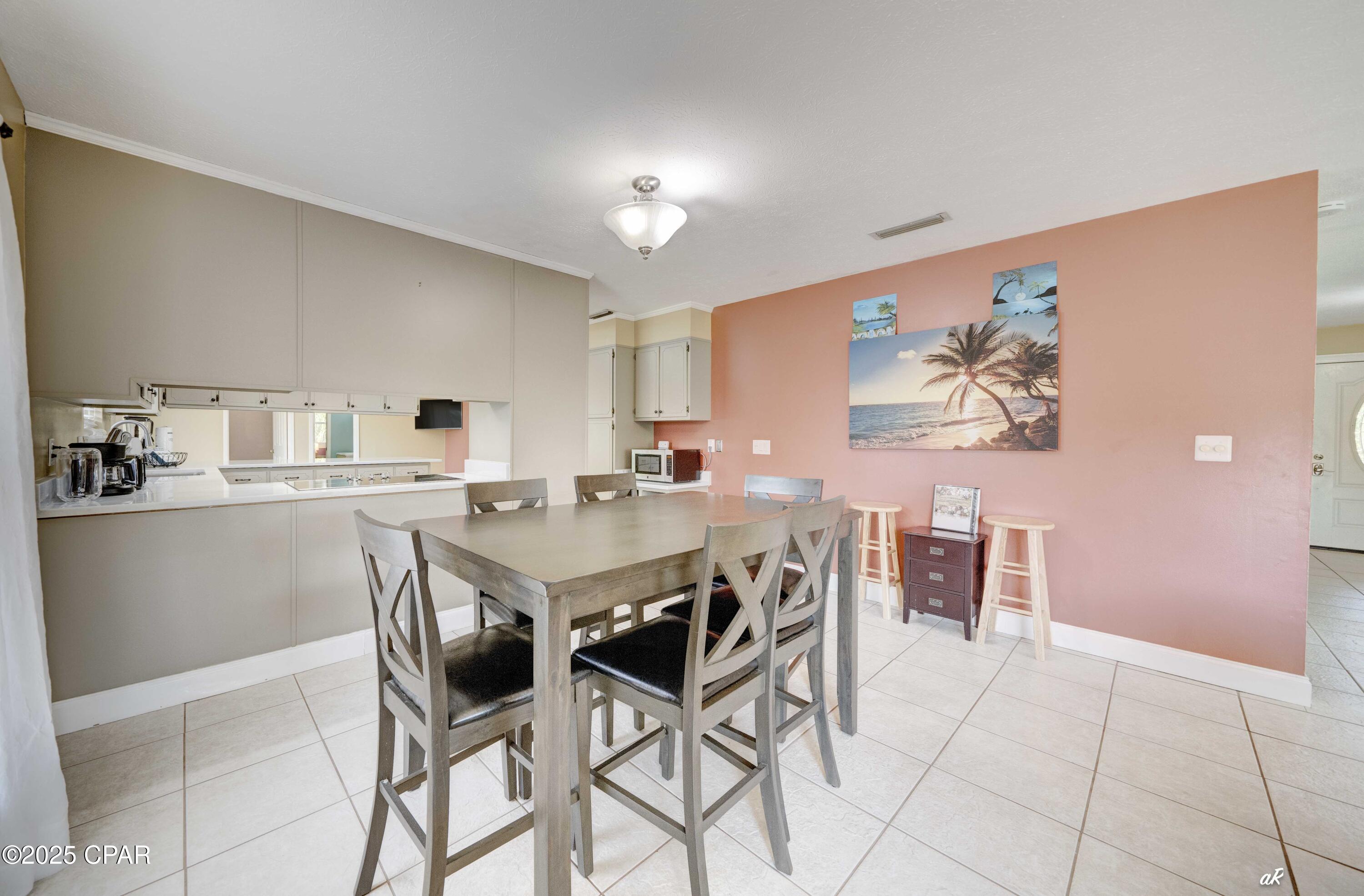 Image 14 For 8211 Laird Street