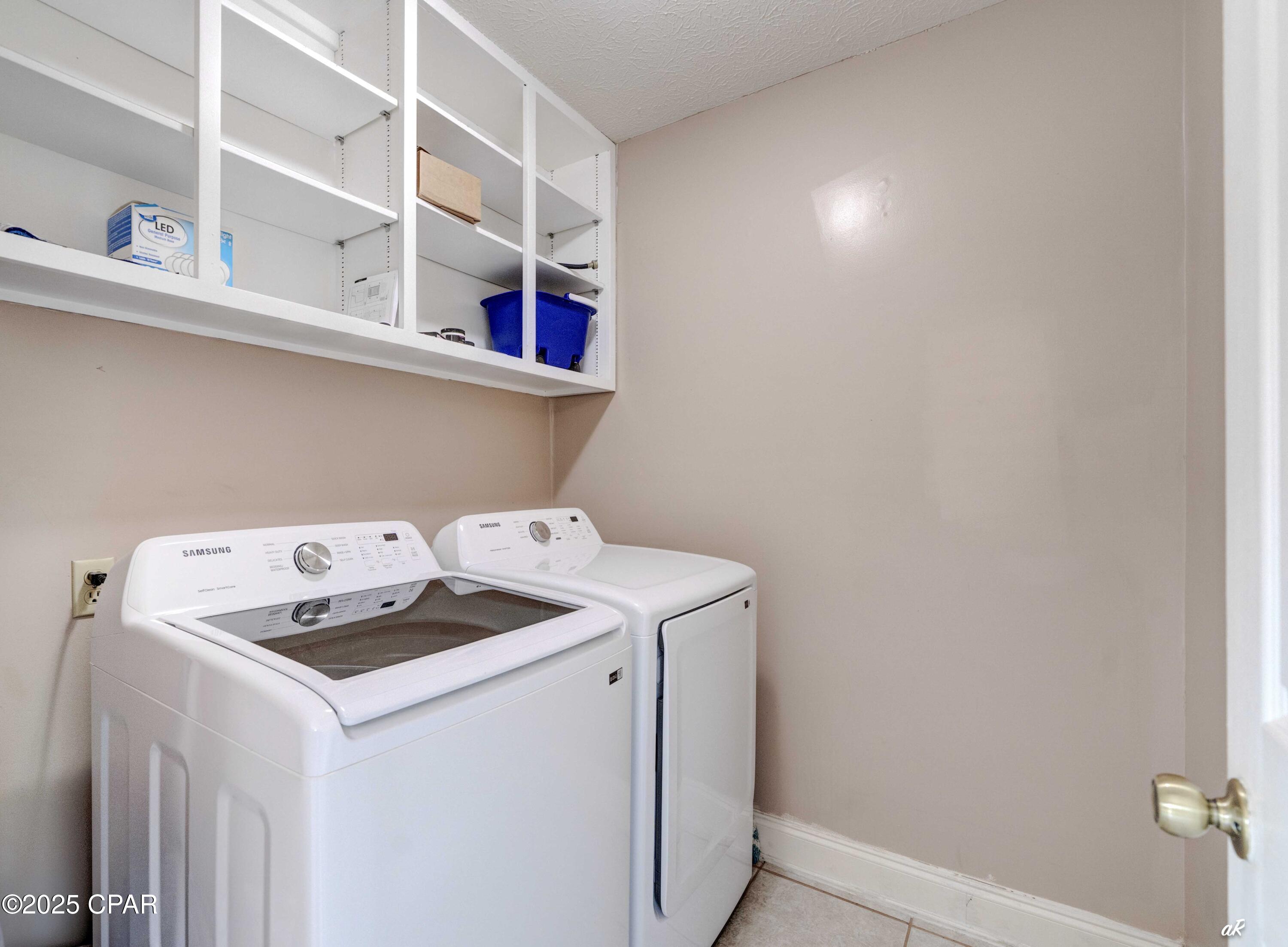 Image 23 For 8211 Laird Street