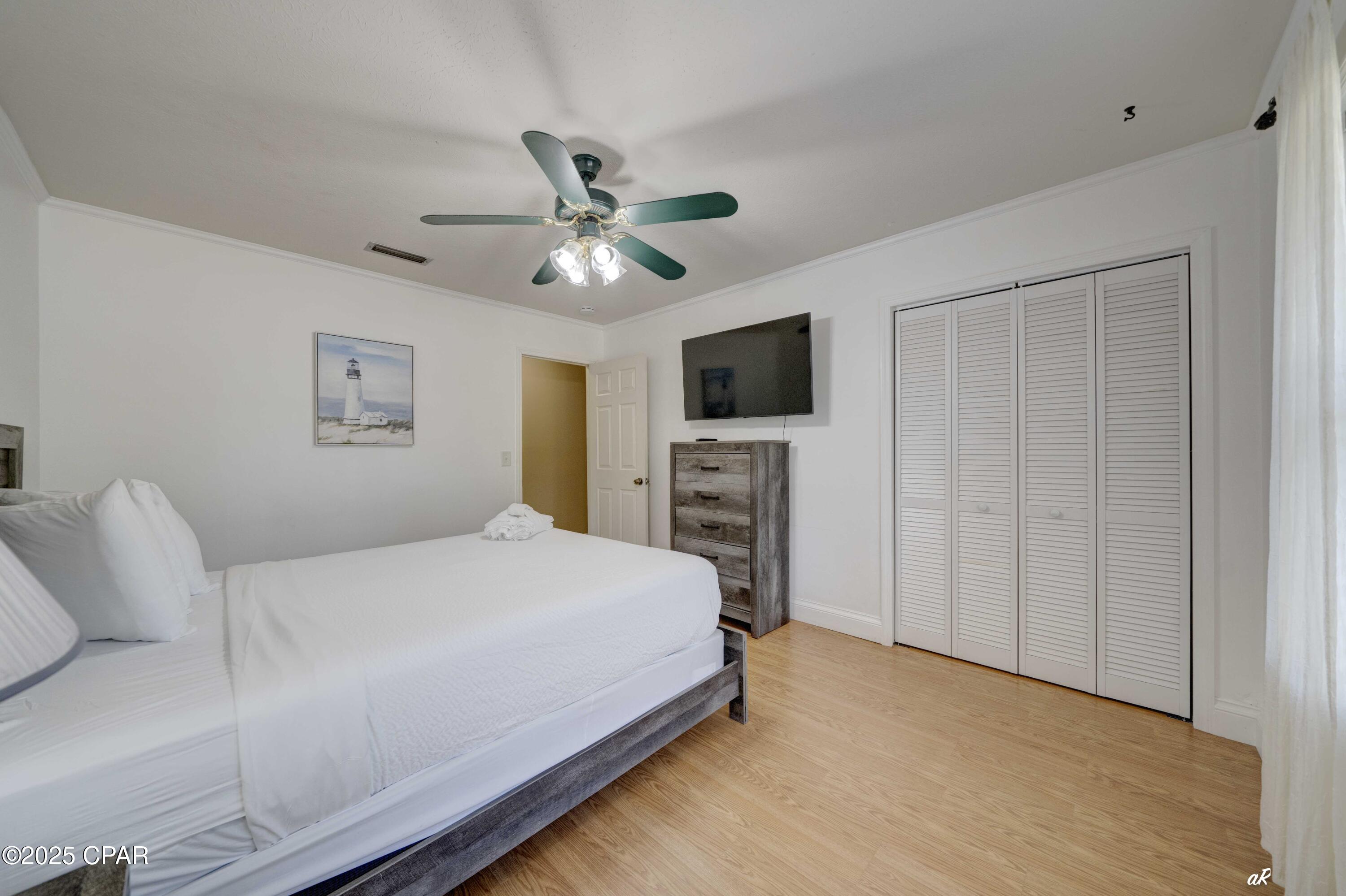 Image 26 For 8211 Laird Street