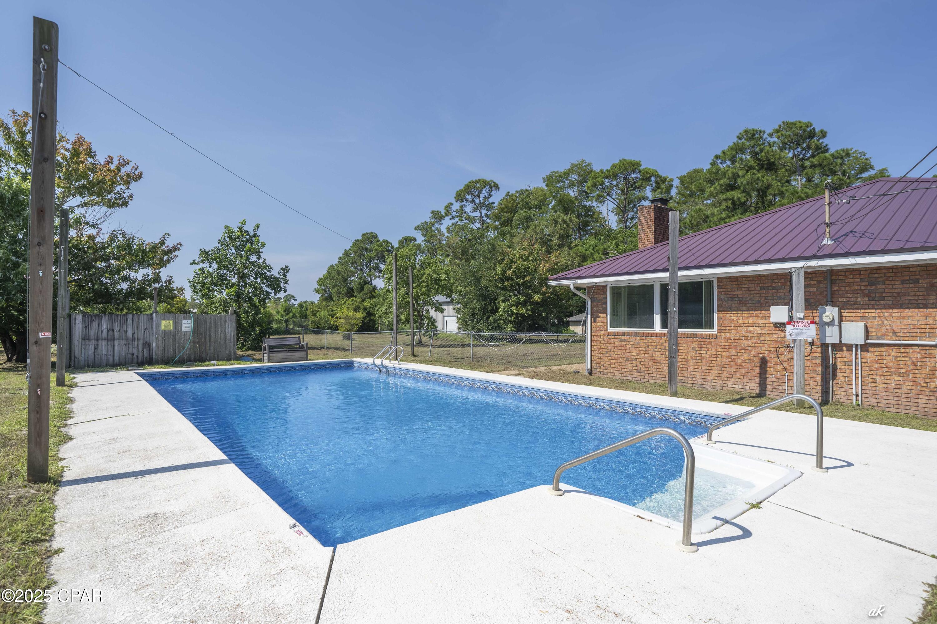 Image 31 For 8211 Laird Street